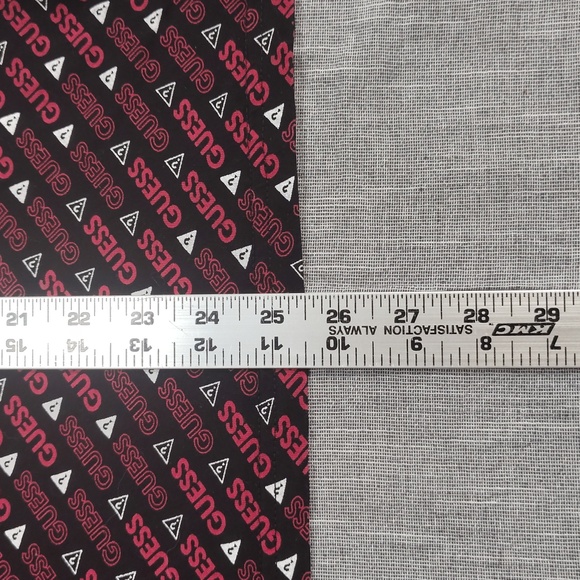 Guess All Over Print Shirt Size Small Red Black Casual Crew Spell Out - Picture 6 of 8